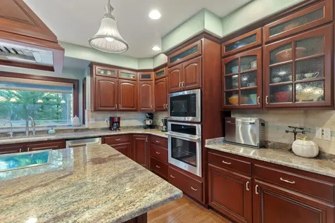 353 Hixson Drive Grants Pass OR 97526