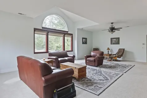 353 Hixson Drive Grants Pass OR 97526