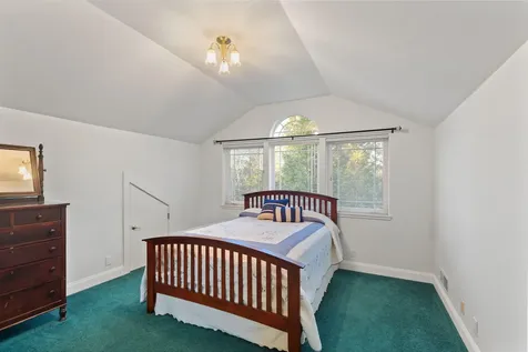 353 Hixson Drive Grants Pass OR 97526