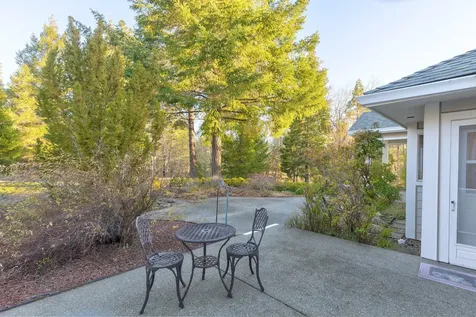 353 Hixson Drive Grants Pass OR 97526