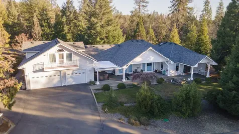 353 Hixson Drive Grants Pass OR 97526