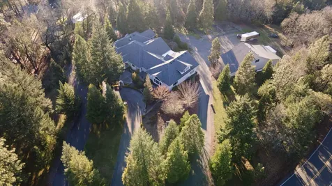 353 Hixson Drive Grants Pass OR 97526