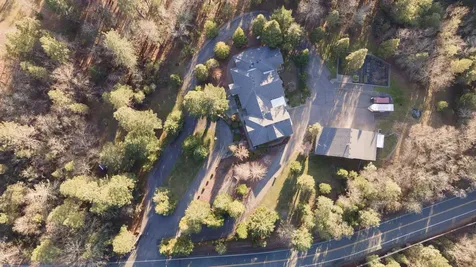 353 Hixson Drive Grants Pass OR 97526