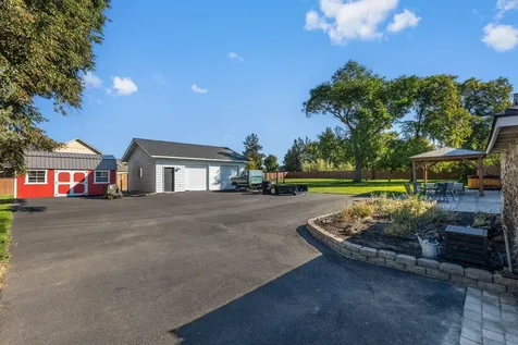 2765 W Antler Avenue Redmond OR 97756