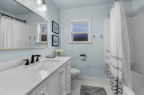 2765 W Antler Avenue Redmond OR 97756