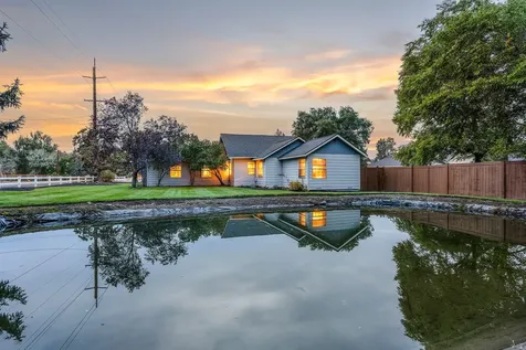2765 W Antler Avenue Redmond OR 97756
