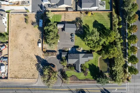 2765 W Antler Avenue Redmond OR 97756