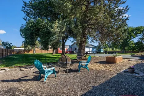 2765 W Antler Avenue Redmond OR 97756