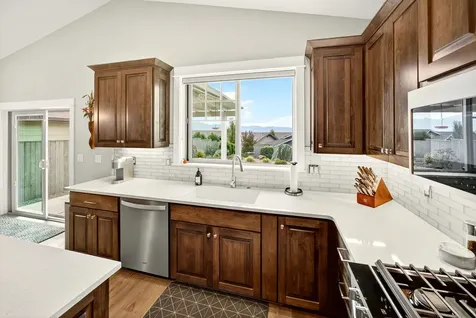4433 Merlot Court Medford OR 97504