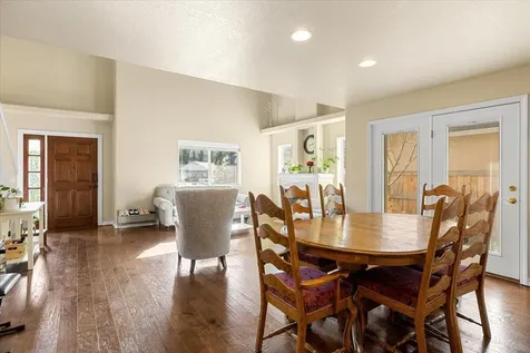 4529 Wolf Run Drive Medford OR 97504