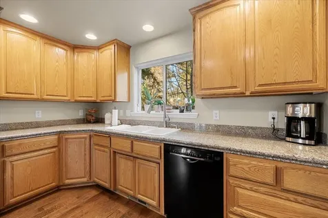 4529 Wolf Run Drive Medford OR 97504