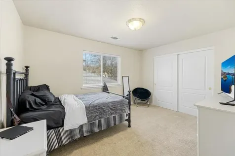 4529 Wolf Run Drive Medford OR 97504