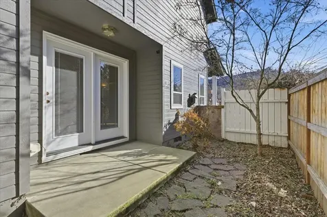 4529 Wolf Run Drive Medford OR 97504