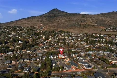 4529 Wolf Run Drive Medford OR 97504