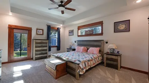 209 White Oak Way Shady Cove OR 97539