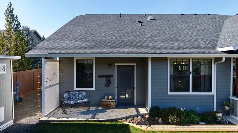 209 White Oak Way Shady Cove OR 97539