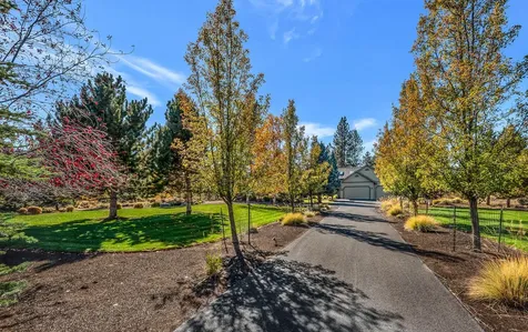 20397 Pine Vista Drive Bend OR 97702