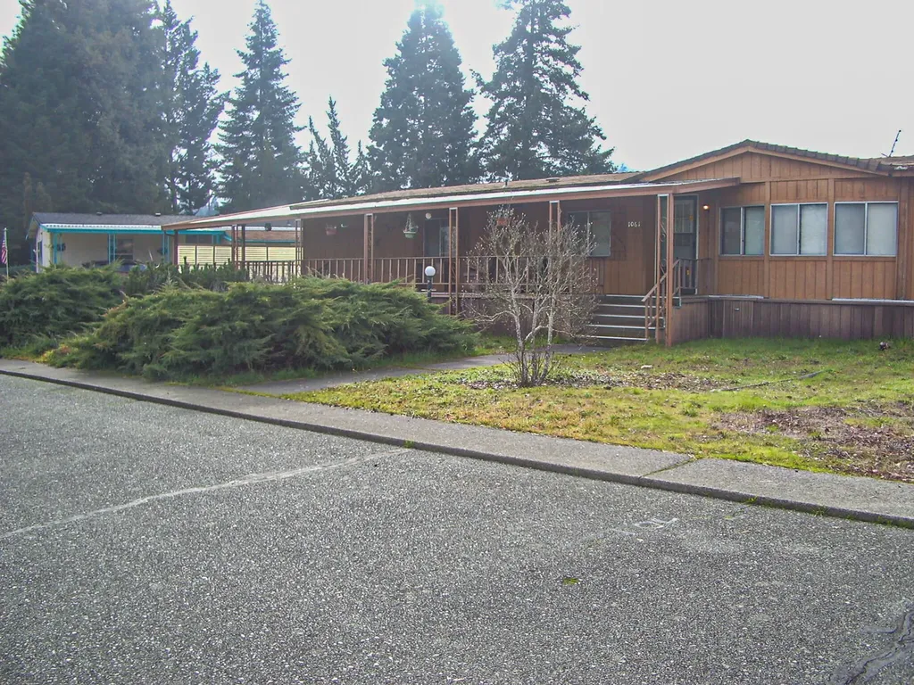 1061 Lee Roze Lane Grants Pass OR 97527