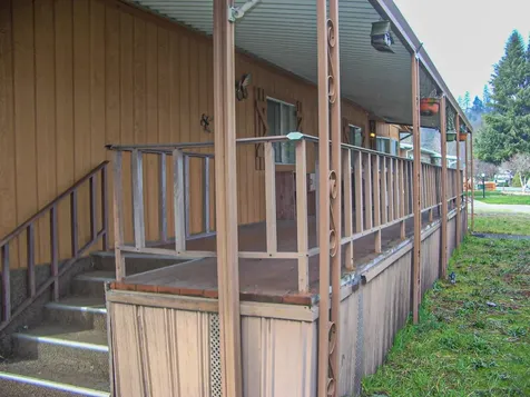 1061 Lee Roze Lane Grants Pass OR 97527