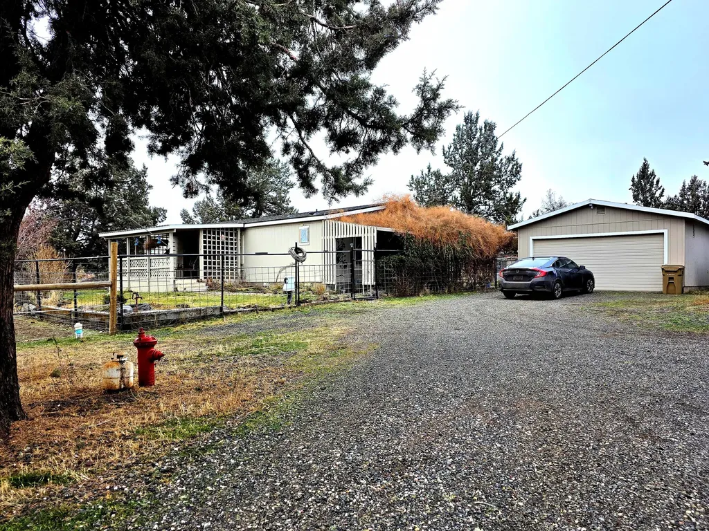 12916 SW Wheat Grass Road Terrebonne OR 97760