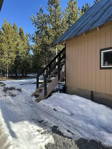 123977 Surveyor Road Crescent Lake OR 97733