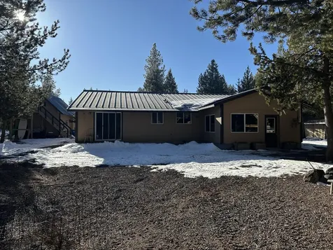 123977 Surveyor Road Crescent Lake OR 97733