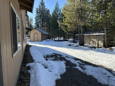 123977 Surveyor Road Crescent Lake OR 97733