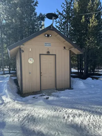 123977 Surveyor Road Crescent Lake OR 97733