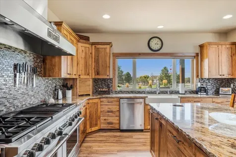 6150 NW Kingwood Avenue Redmond OR 97756