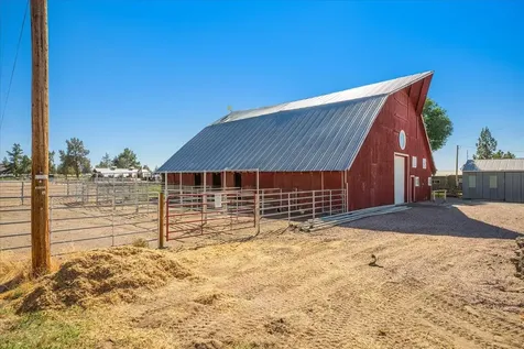 6150 NW Kingwood Avenue Redmond OR 97756