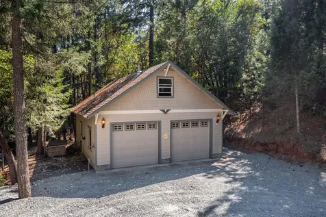700 Rancho Vista Drive Grants Pass OR 97526