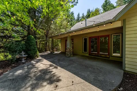 700 Rancho Vista Drive Grants Pass OR 97526