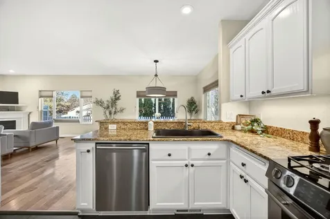 267 Meadow Drive Ashland OR 97520