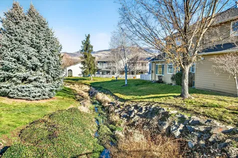 267 Meadow Drive Ashland OR 97520