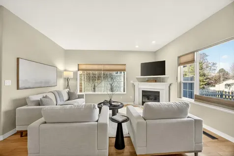 267 Meadow Drive Ashland OR 97520