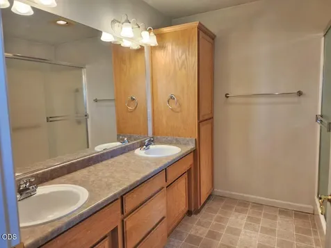 977 Garden Springs Circle Medford OR 97504