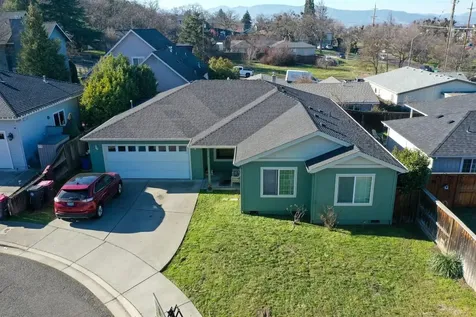 977 Garden Springs Circle Medford OR 97504