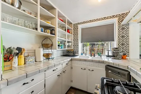 1288 S Columbus Avenue Medford OR 97501