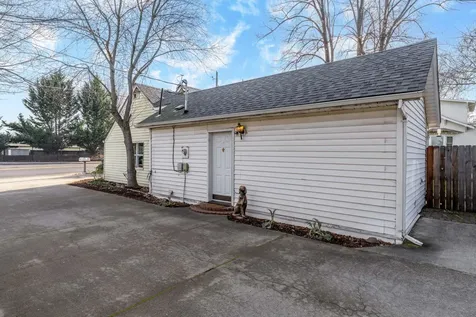 1288 S Columbus Avenue Medford OR 97501
