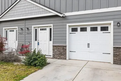 7829 Jacqueline Way White City OR 97503