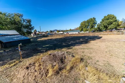 1627 SE Lynn Boulevard Prineville OR 97754