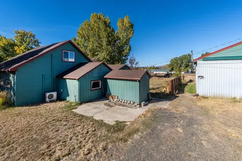 1627 SE Lynn Boulevard Prineville OR 97754
