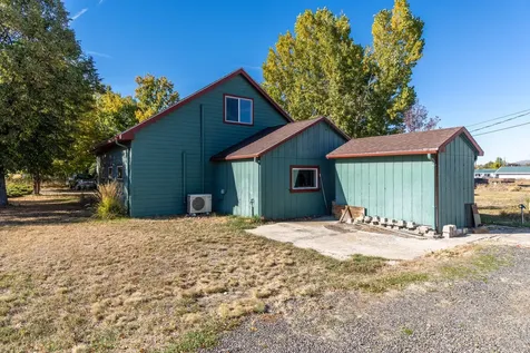 1627 SE Lynn Boulevard Prineville OR 97754