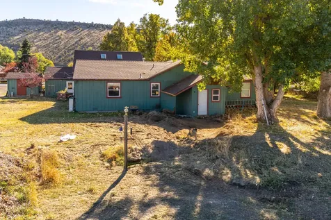 1627 SE Lynn Boulevard Prineville OR 97754