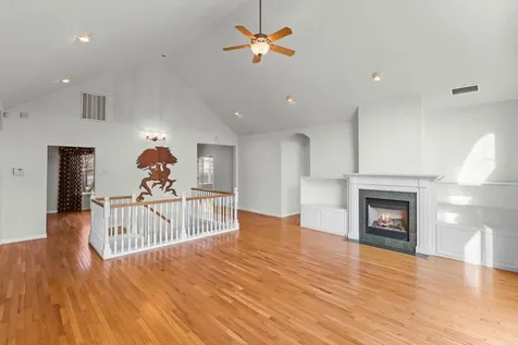 610 Sutton Place Ashland OR 97520