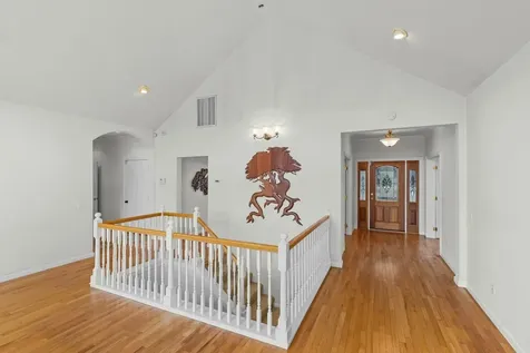 610 Sutton Place Ashland OR 97520
