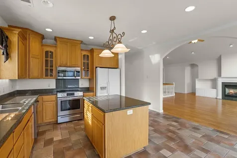 610 Sutton Place Ashland OR 97520