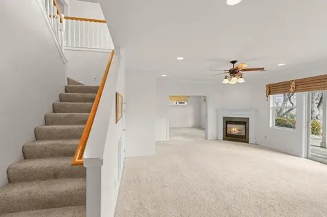 610 Sutton Place Ashland OR 97520