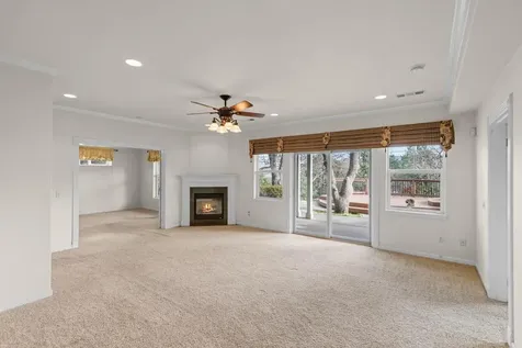 610 Sutton Place Ashland OR 97520