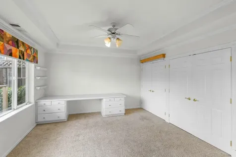 610 Sutton Place Ashland OR 97520